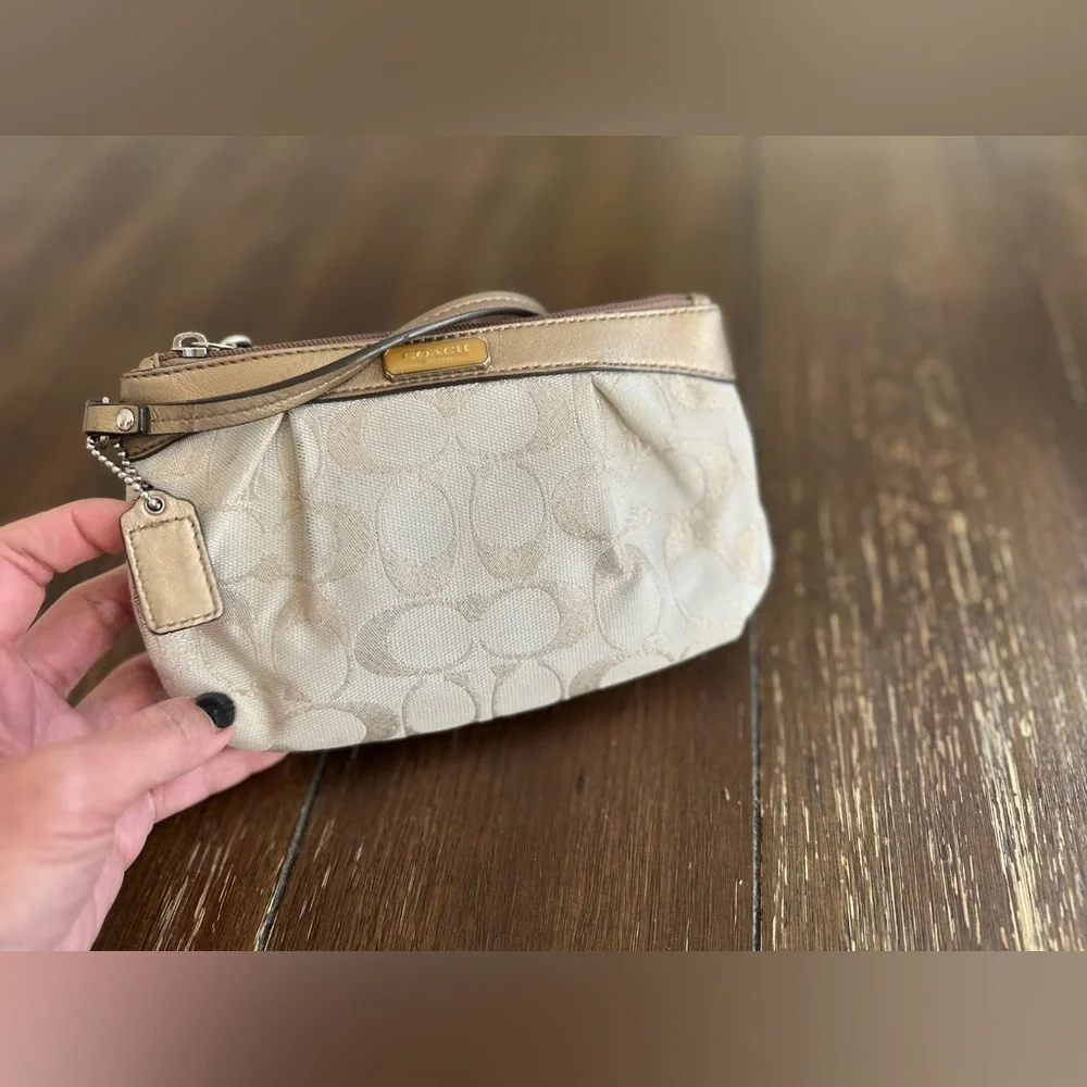 Coach signature logo wrislet Jacquard fabric